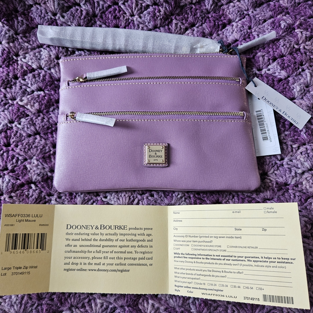 NWT Dooney & Bourke Light Mauve Large Triple Zip Wristlet Rare Color Great Gift!